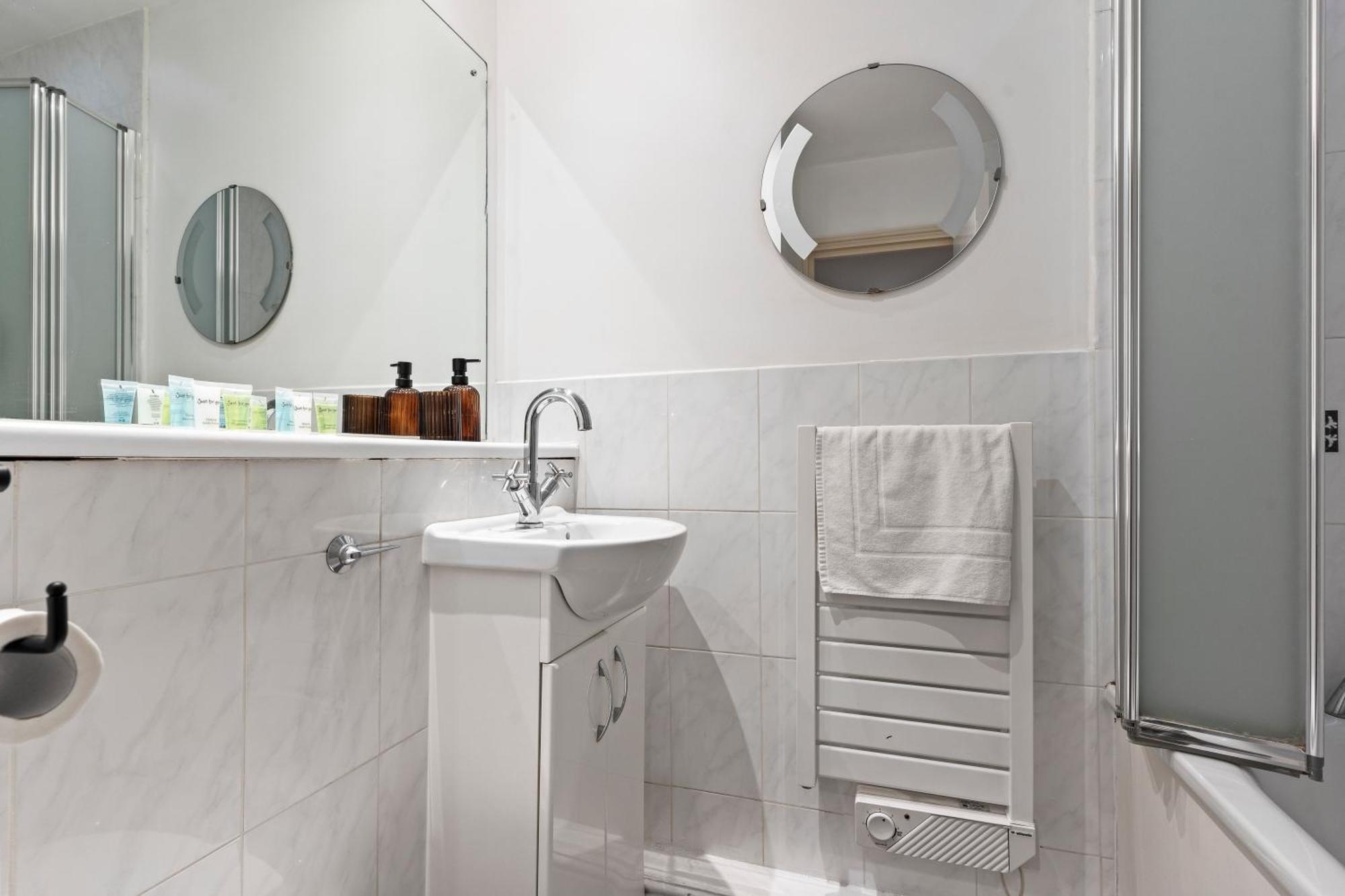 Appartamento Waterloo - Modern & Spacious - Ideal For Business Workers And Families - 15 Min Walk From Bridge *